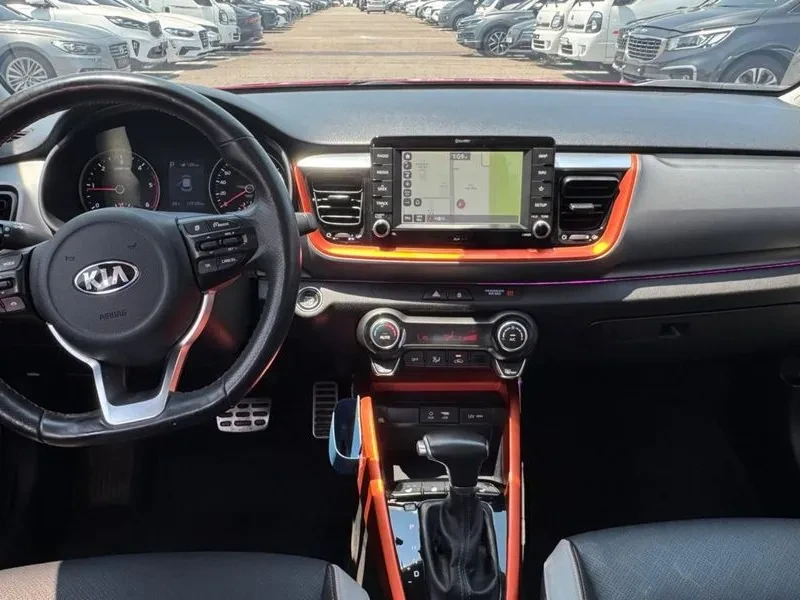 Kia Stonic 1.6 PRESTIGE, снимка 7 - Автомобили и джипове - 55058645