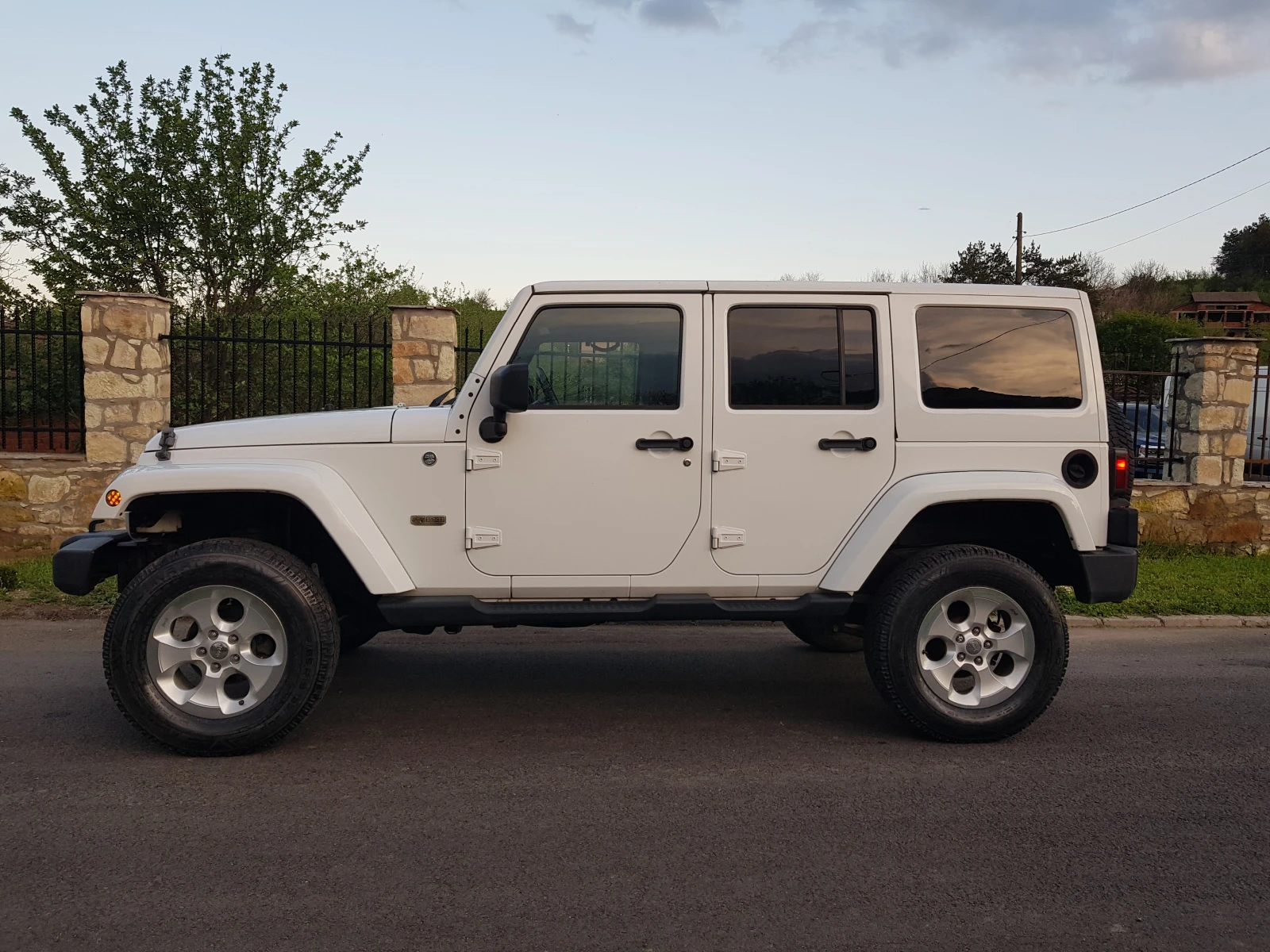Jeep Wrangler 3.6i SAHARA UNLIMITED  - изображение 3