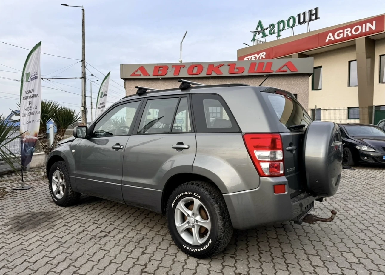 Suzuki Grand vitara 2.0i / 4x4 - изображение 3