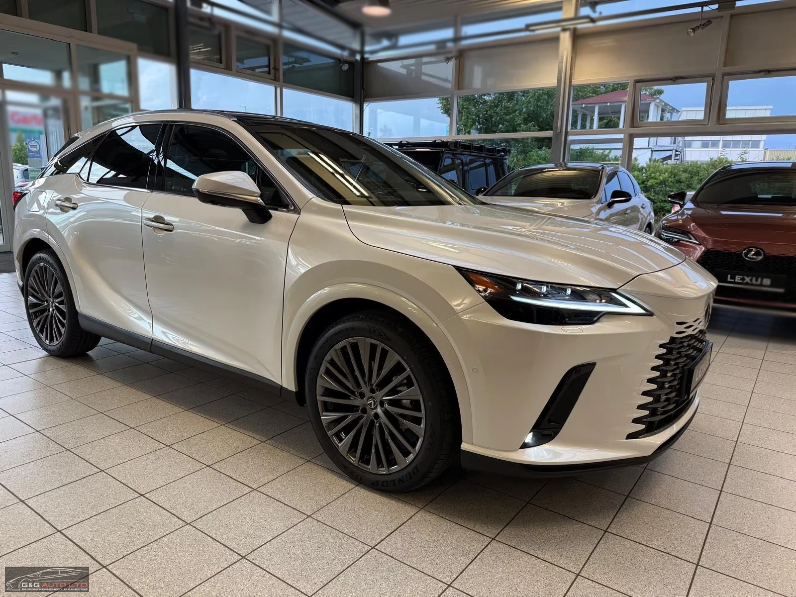 Lexus RX 450h plus LUXURY/309HP/ИЗБОР ЦВЯТ/M LEV/PANO/MATRIX/360/111d - изображение 3