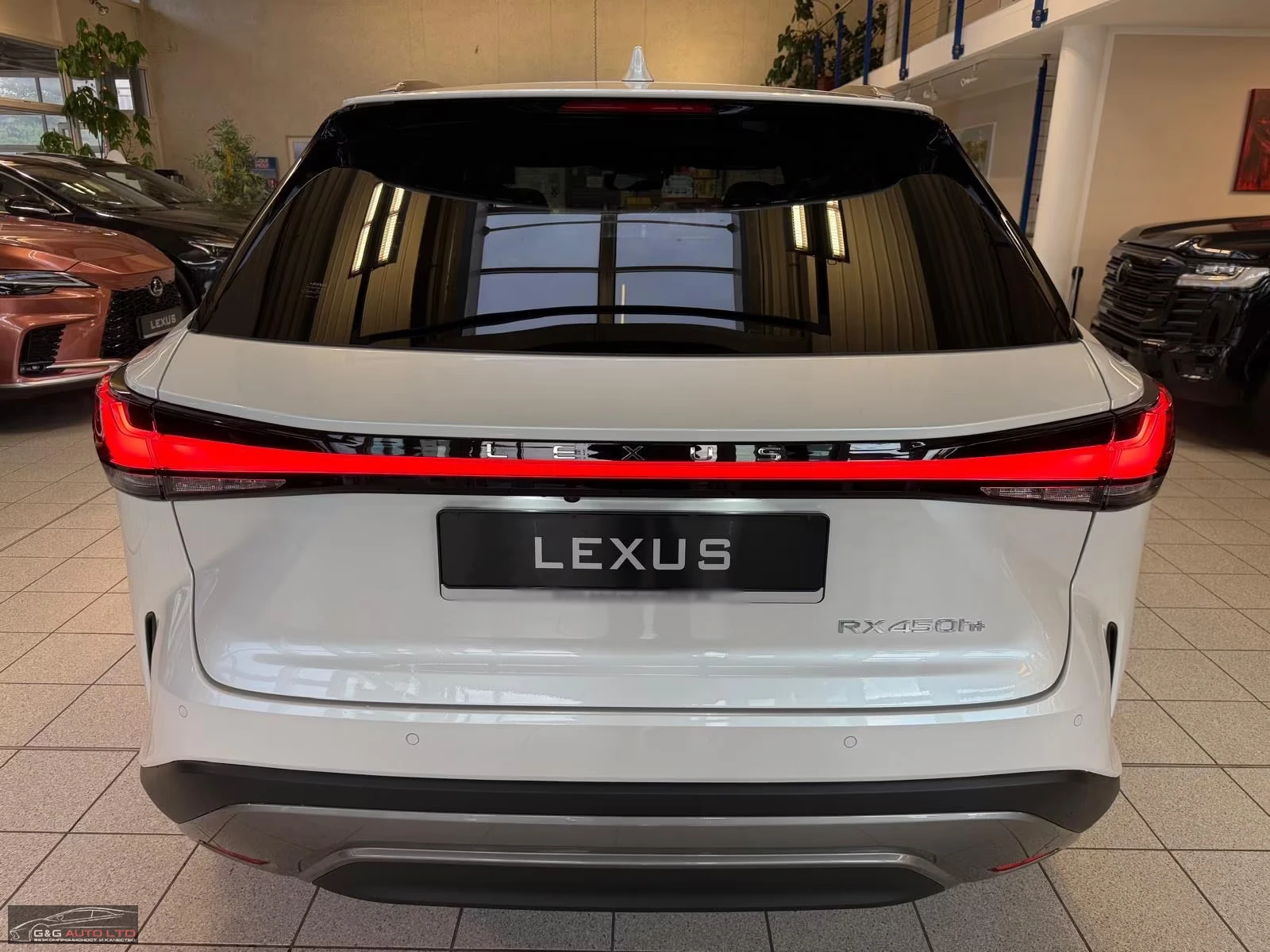 Lexus RX 450h plus LUXURY/309HP/ИЗБОР ЦВЯТ/M LEV/PANO/MATRIX/360/111d - изображение 7