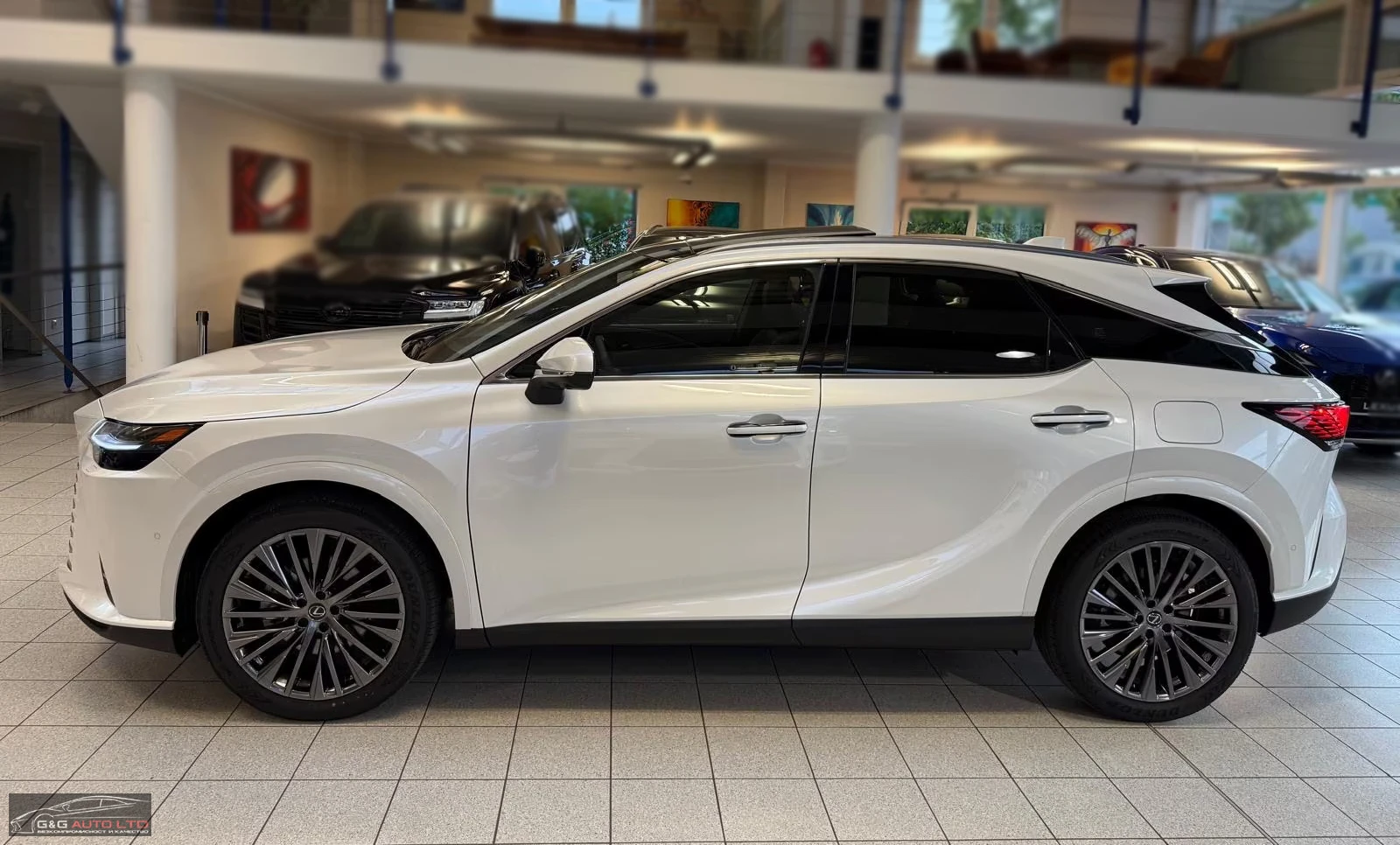 Lexus RX 450h plus LUXURY/309HP/ИЗБОР ЦВЯТ/M LEV/PANO/MATRIX/360/111d - изображение 2
