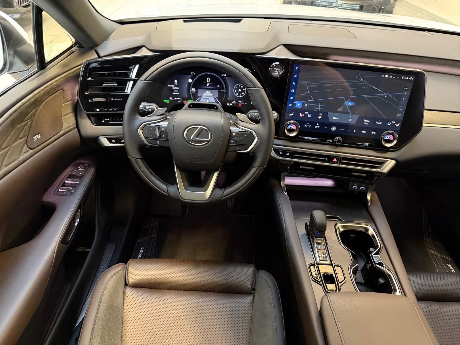 Lexus RX 450h plus LUXURY/309HP/ИЗБОР ЦВЯТ/M LEV/PANO/MATRIX/360/111d - изображение 9