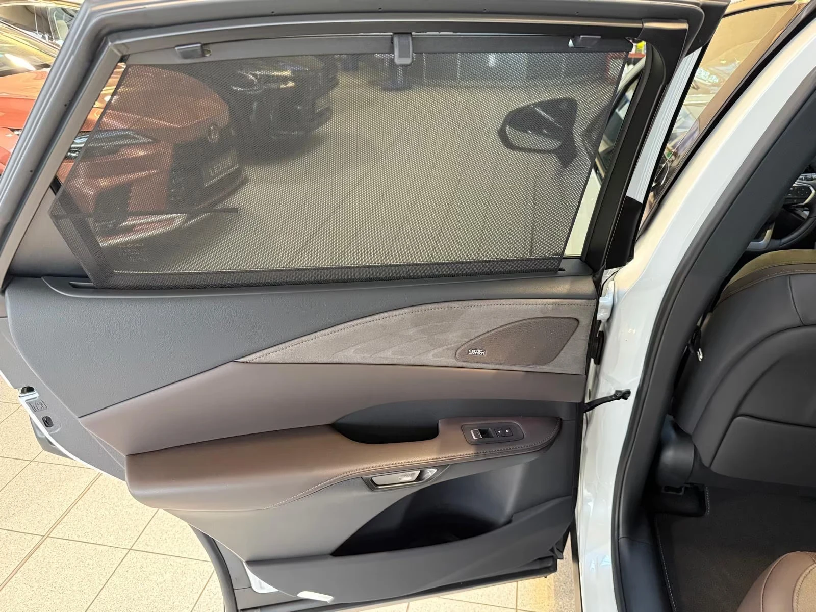 Lexus RX 450h plus LUXURY/309HP/ /M LEV/PANO/MATRIX/360/111d | Mobile.bg   15