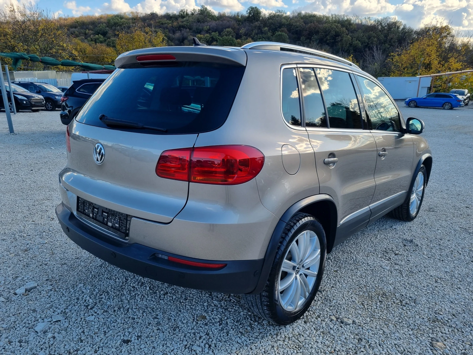 VW Tiguan 2.0 TSI 211k.cHighline 4Motio  Facelift ШВЕЙЦАРИЯ  | Mobile.bg — изображение 3