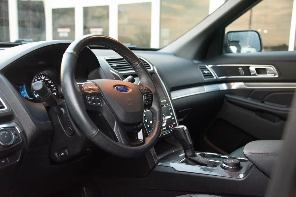 Ford Explorer SPORT* ПОДГРЕВ* КАМЕРА* ПАНОРАМА* МЪРТВА ТОЧКА - изображение 5