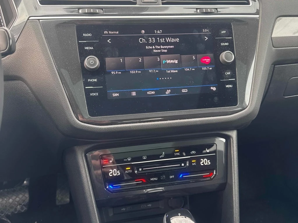 VW Tiguan * Comfortline 4MOTION * CARFAX * БЕЗ ПЪРВОНАЧАЛНА  - изображение 9