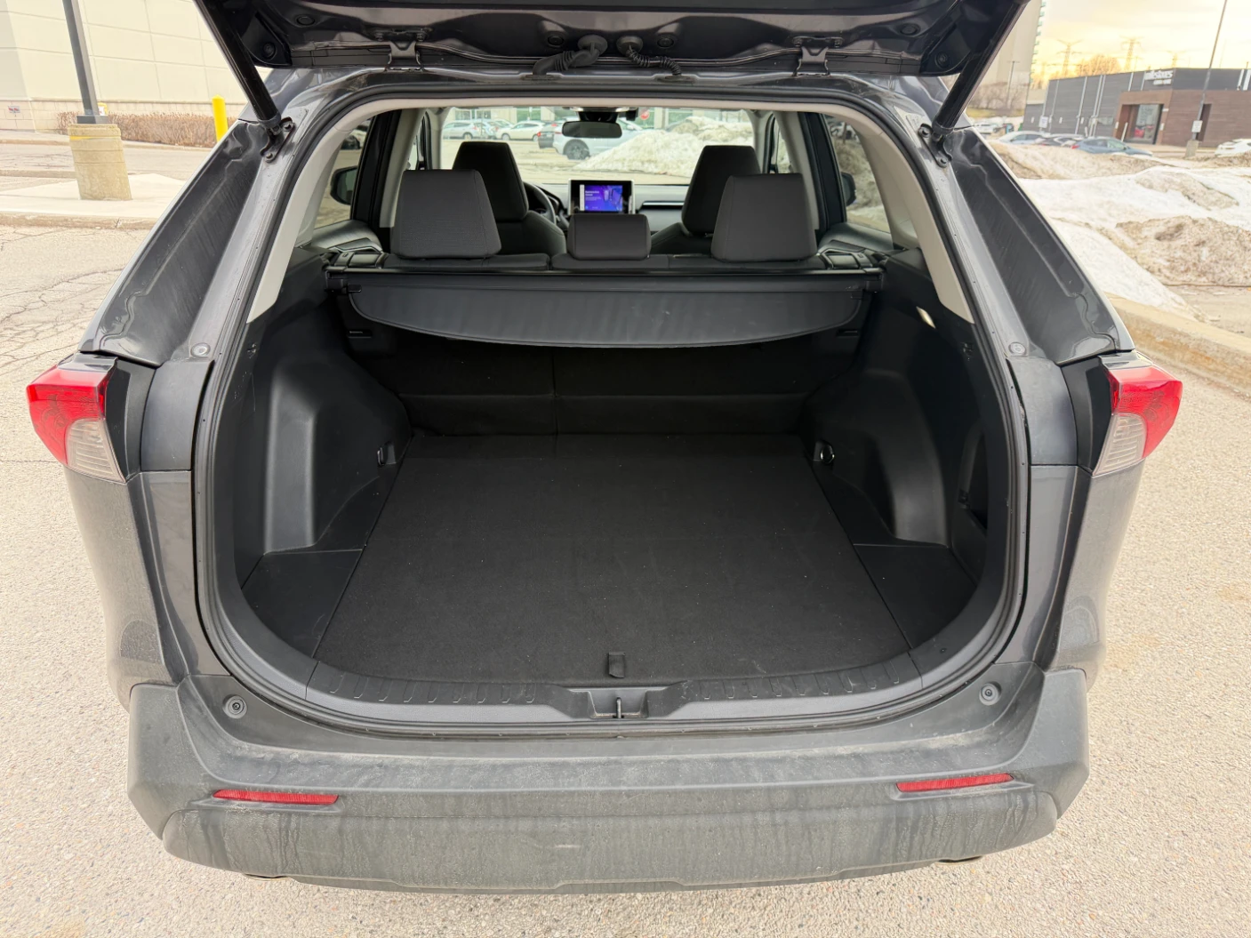 Toyota Rav4 Hybrid XLE * * CARFAX * * АВТО КРЕДИТ * * , снимка 7 - Автомобили и джипове - 53771976