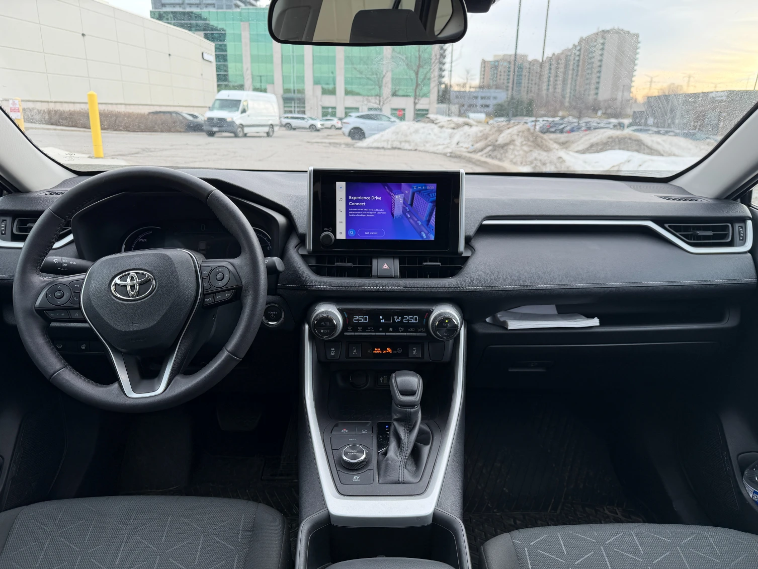 Toyota Rav4 Hybrid XLE * * CARFAX * * АВТО КРЕДИТ * * , снимка 9 - Автомобили и джипове - 53771976