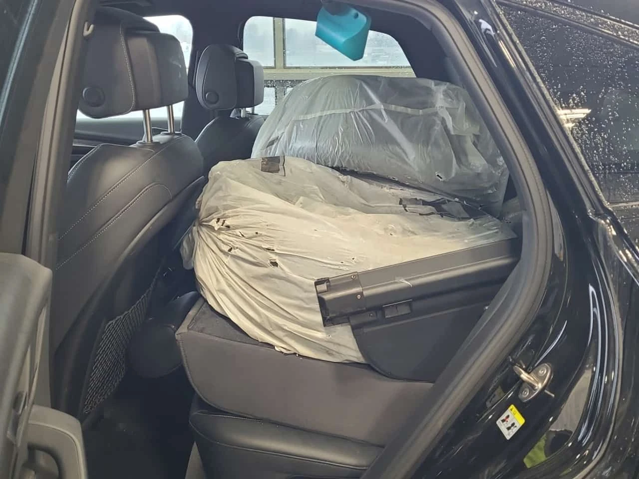 Audi SQ5 PREMIUM/CAMERA/DISTRONIC/ГУМИ С ДЖАНТИ, снимка 12 - Автомобили и джипове - 54046689