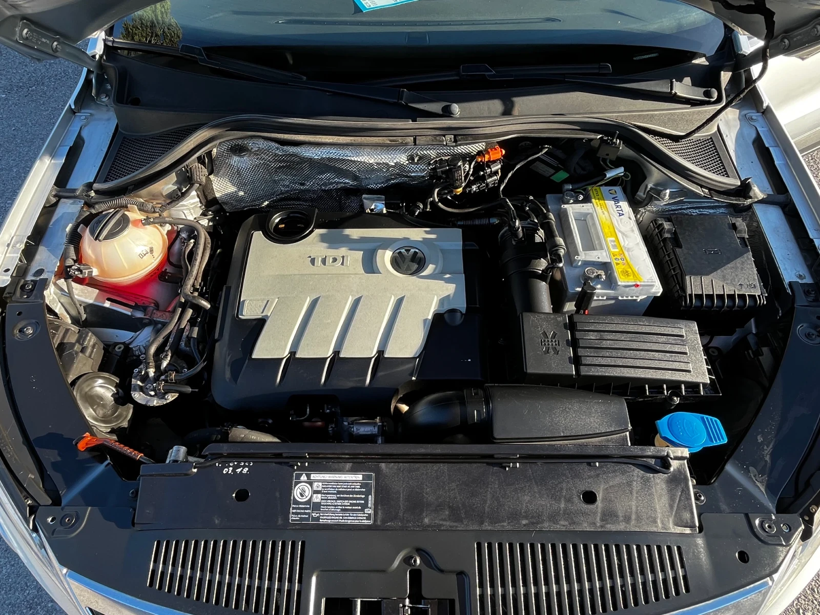 VW Tiguan 2.0TDi 4Motion CommonRail, снимка 15 - Автомобили и джипове - 54703410