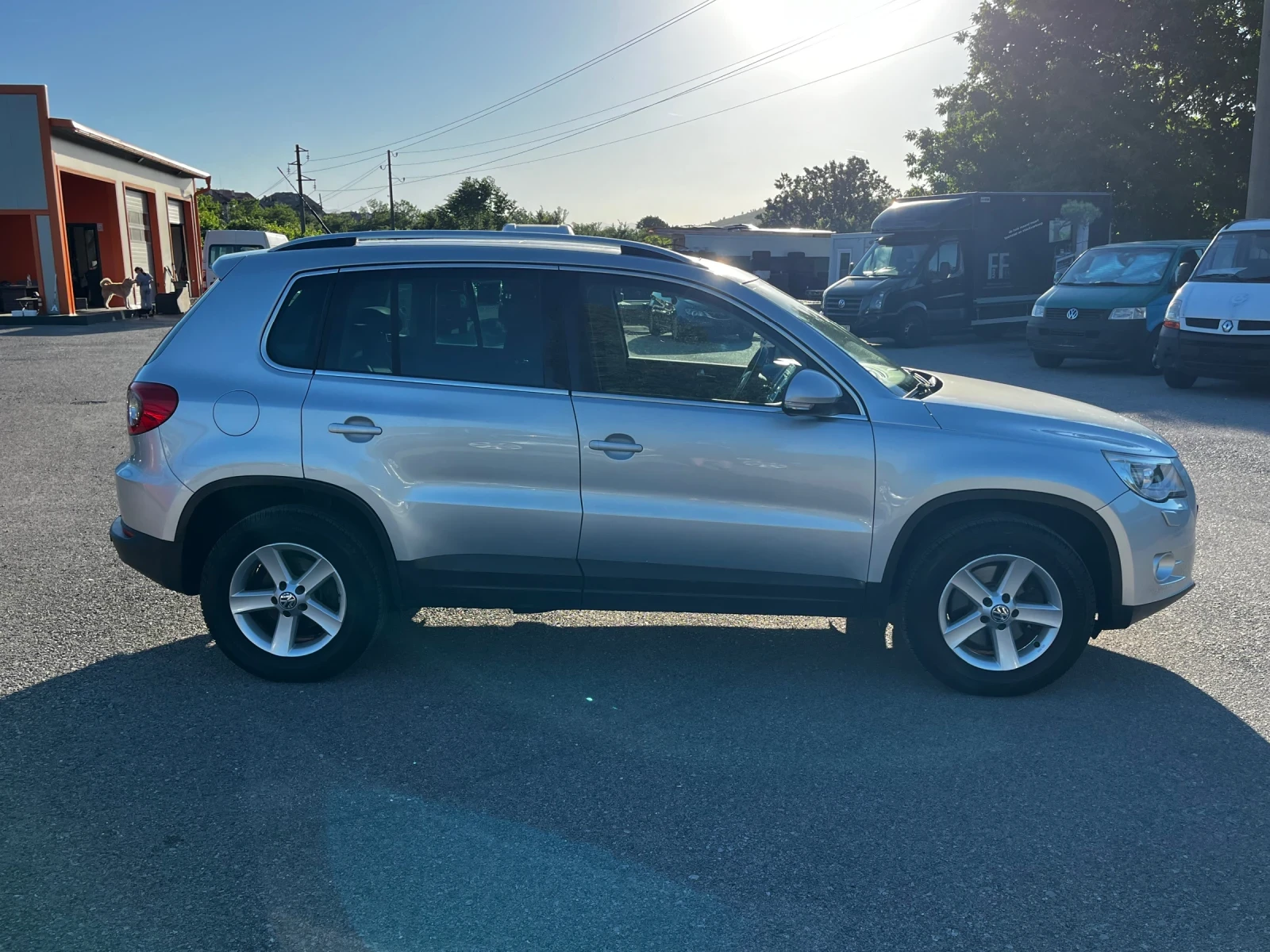 VW Tiguan 2.0TDi 4Motion CommonRail, снимка 6 - Автомобили и джипове - 54703410
