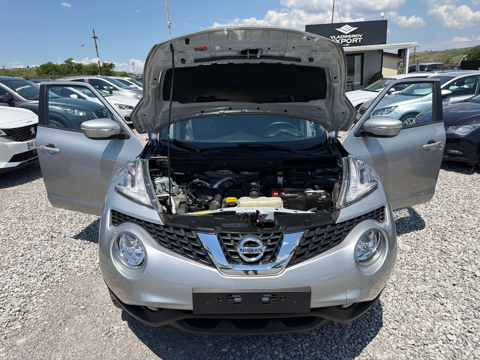 Nissan Juke 1.5dCi NAVI / Реални КМ / 1 СОБСТВЕНИК / БЕЗ РЪЖДА, снимка 11 - Автомобили и джипове - 55089407