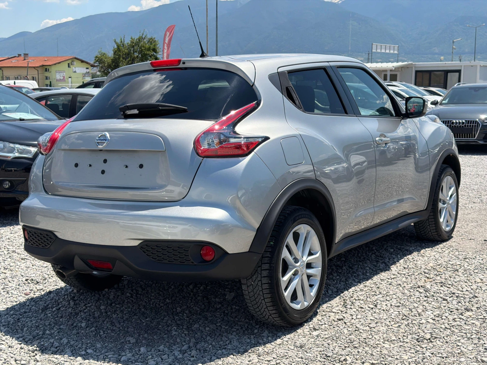 Nissan Juke 1.5dCi NAVI / Реални КМ / 1 СОБСТВЕНИК / БЕЗ РЪЖДА, снимка 2 - Автомобили и джипове - 55089407