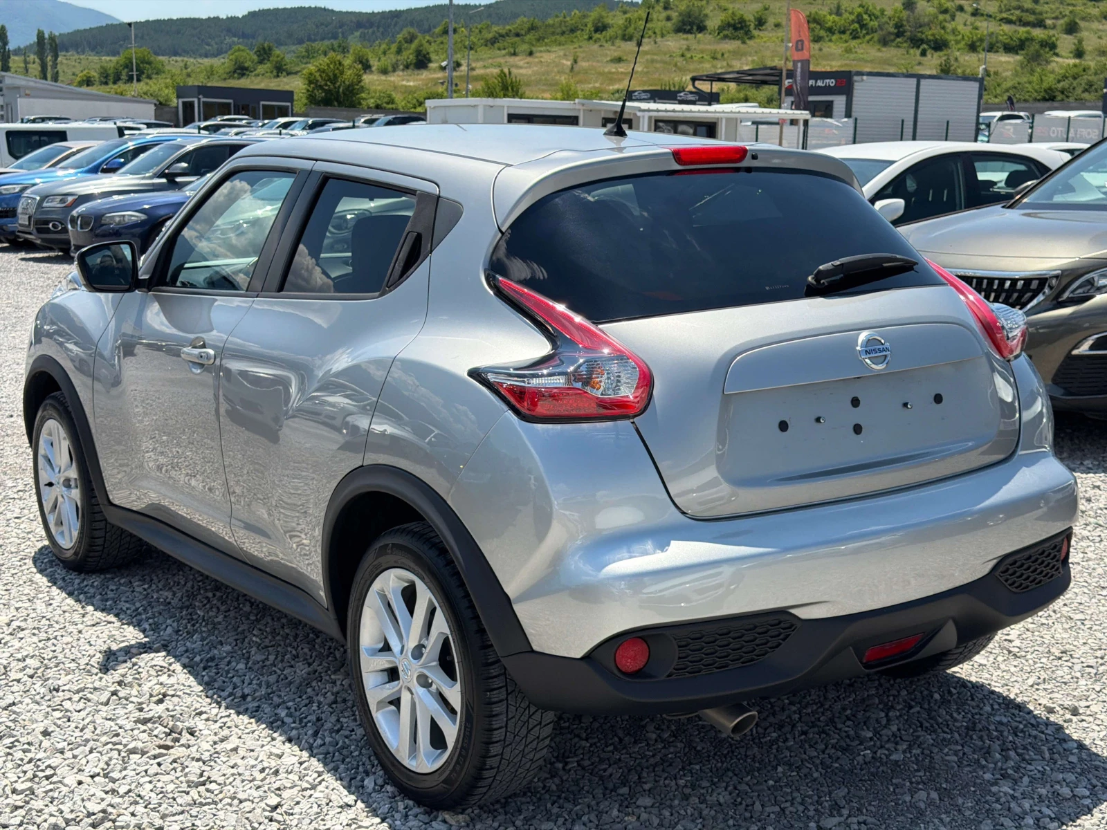 Nissan Juke 1.5dCi NAVI / Реални КМ / 1 СОБСТВЕНИК / БЕЗ РЪЖДА, снимка 3 - Автомобили и джипове - 55089407