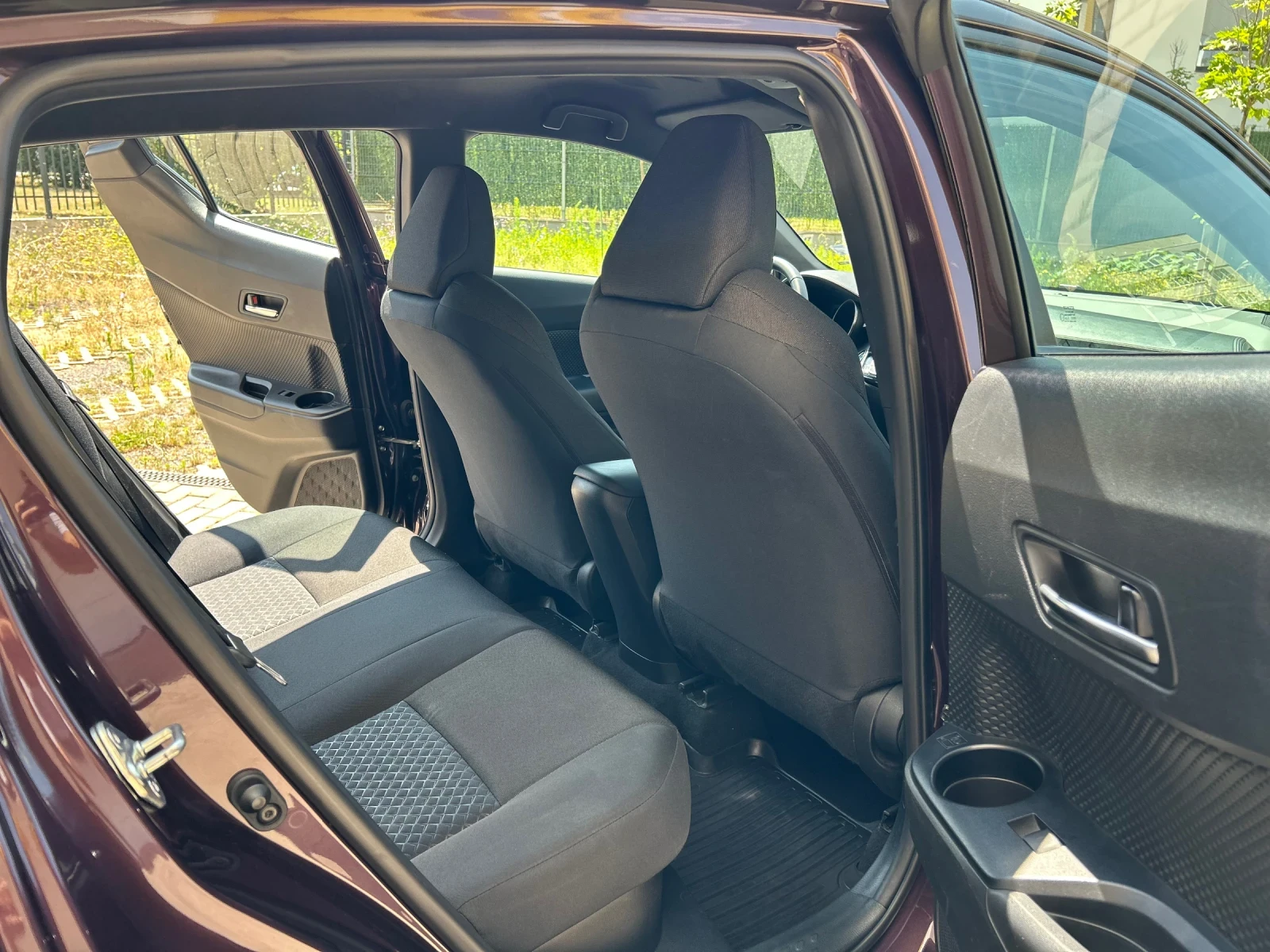 Toyota C-HR 40000КМ - ПЪРВИ СОБСТВЕНИК, снимка 12 - Автомобили и джипове - 55435466