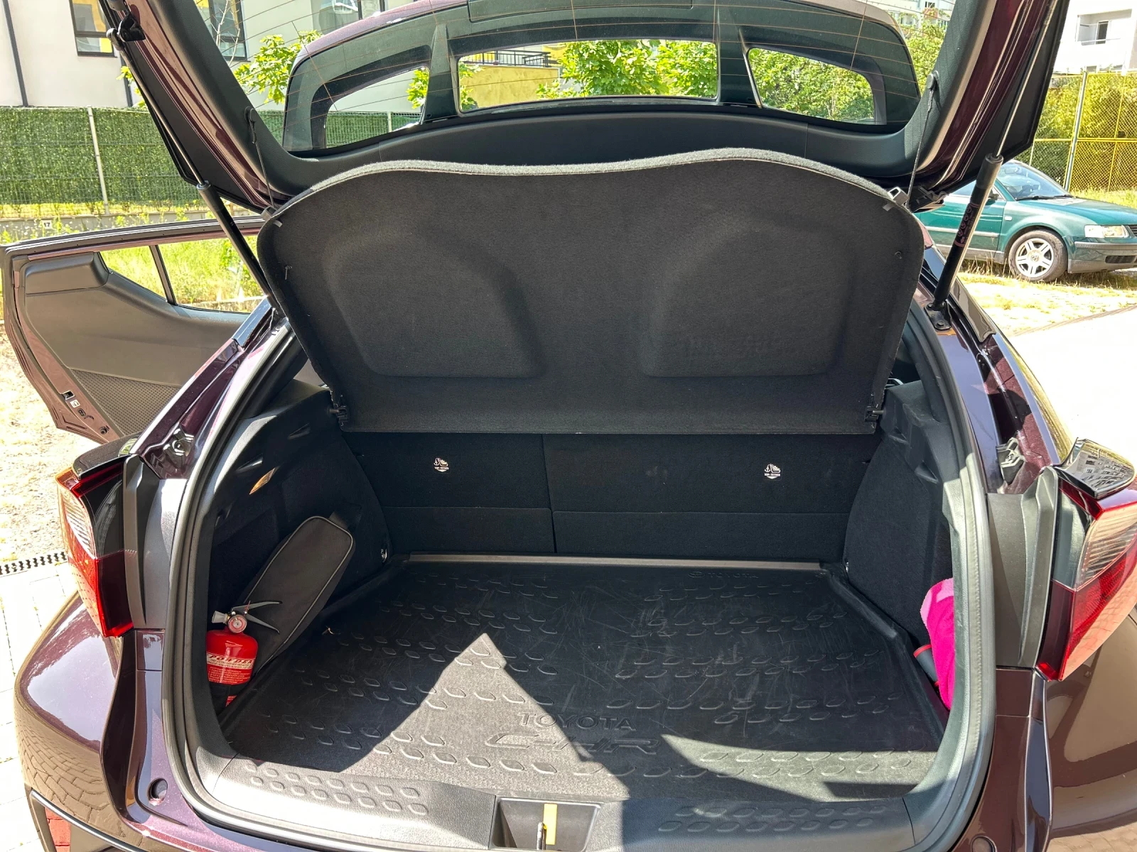Toyota C-HR 40000КМ - ПЪРВИ СОБСТВЕНИК, снимка 13 - Автомобили и джипове - 55435466