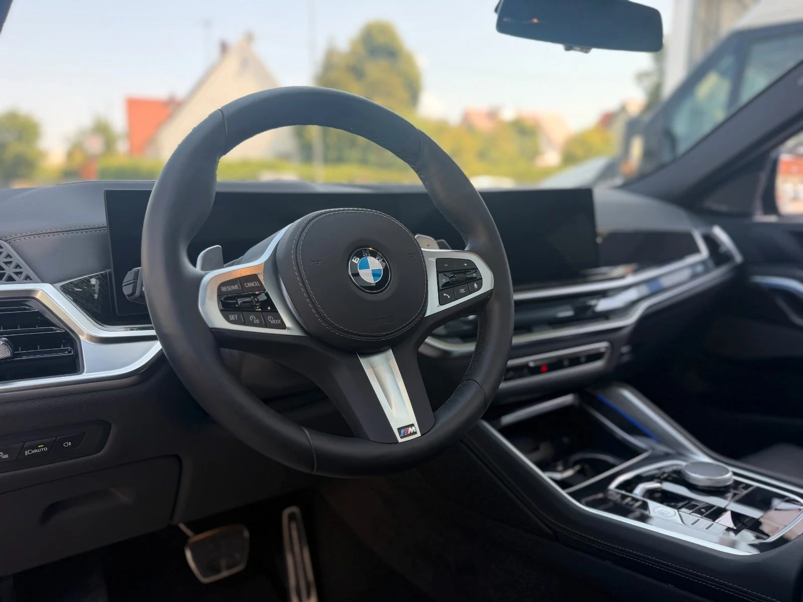 BMW X6 40i/M SPORT PRO/22/SOFT/360/PANO/HUD/IC GLOW/757z, снимка 9 - Автомобили и джипове - 55662586