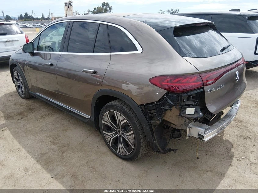 Mercedes-Benz EQE 350+ * BURMESTER* ПОДГРЕВ* ОБДУХВАНЕ* 360* КАМЕРА*, снимка 4 - Автомобили и джипове - 55721440