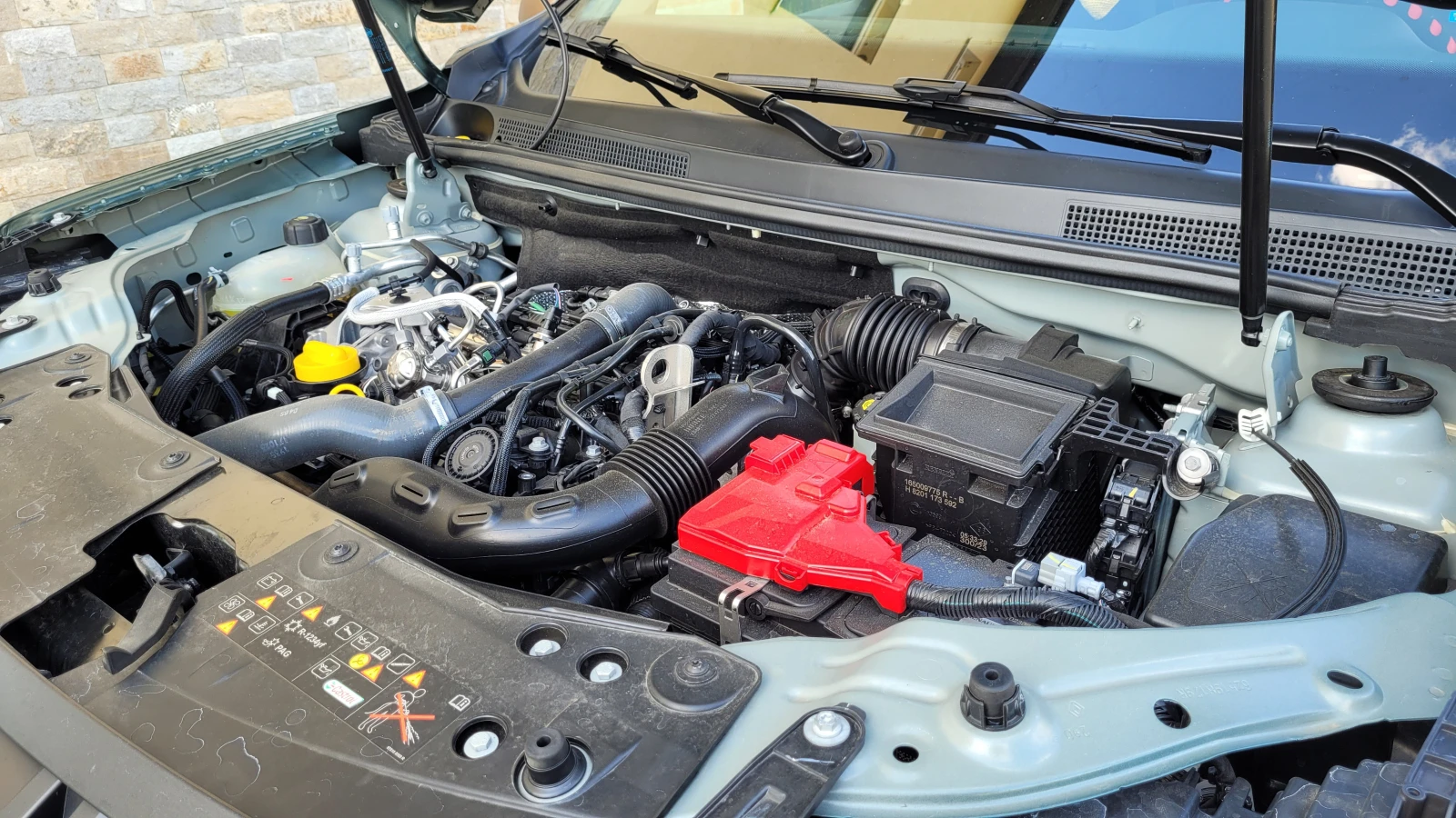Dacia Duster 1.3 tce, снимка 9 - Автомобили и джипове - 55749042