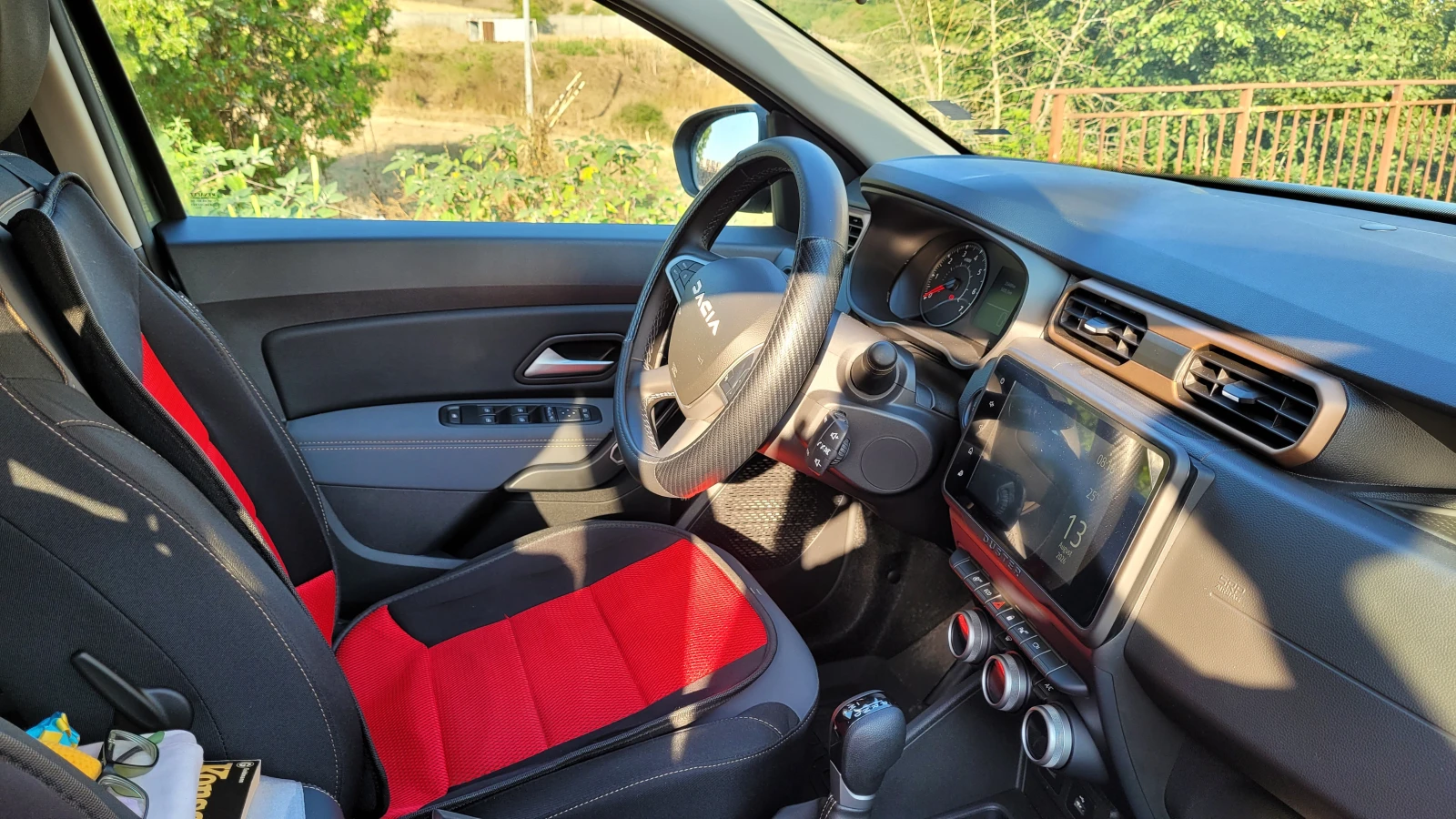Dacia Duster 1.3 tce, снимка 16 - Автомобили и джипове - 55749042
