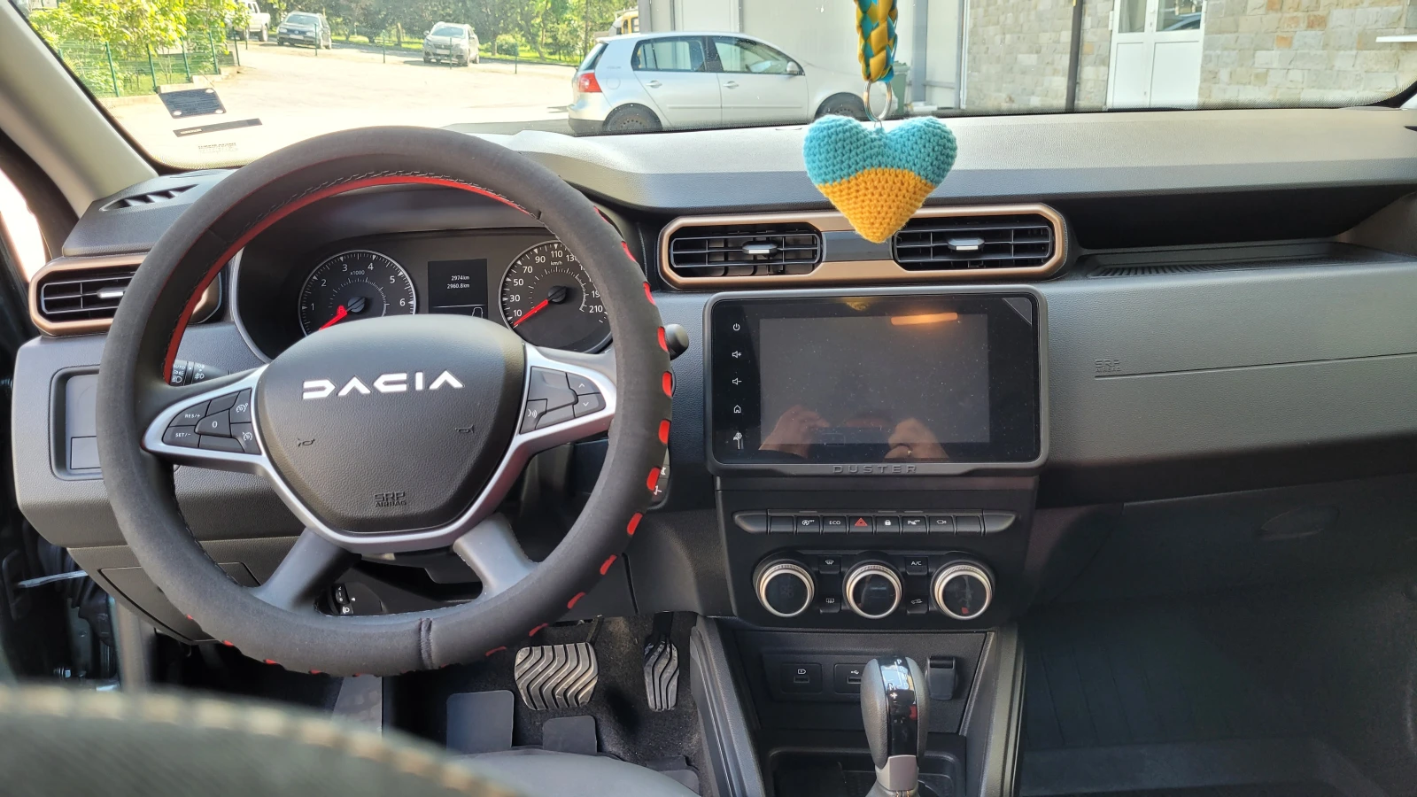 Dacia Duster 1.3 tce, снимка 10 - Автомобили и джипове - 55749042