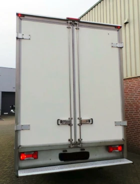 Iveco 35c15 3.0L* ЩОРА+ ФУРГОН+ ВРАТИ* КЛИМА* до 3.5т N1, снимка 5