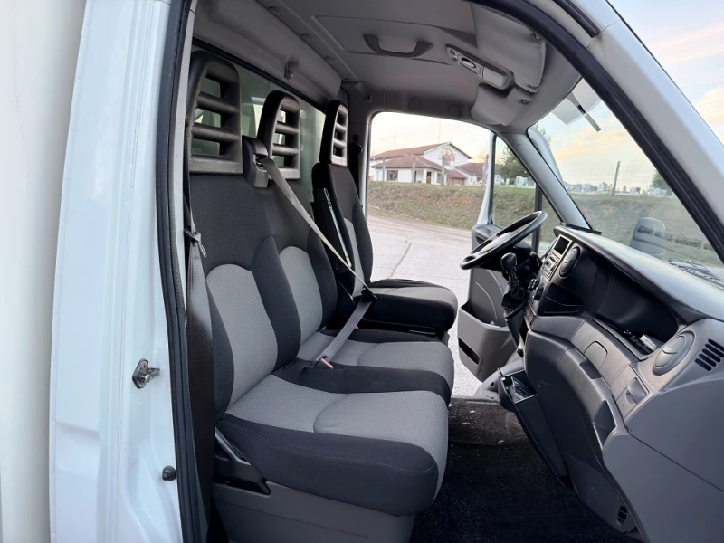 Iveco 35c15 3.0L* ЩОРА+ ФУРГОН+ ВРАТИ* 177ХКМ* КЛИМА* 3.5т N1, снимка 11 - Бусове и автобуси - 52713940