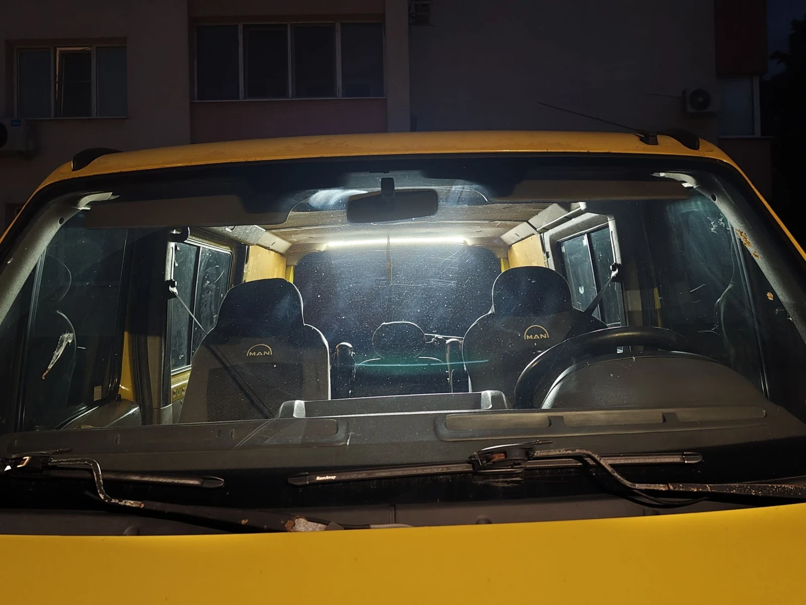 Renault Master 2.8 Дизел , снимка 15 - Бусове и автобуси - 54808501