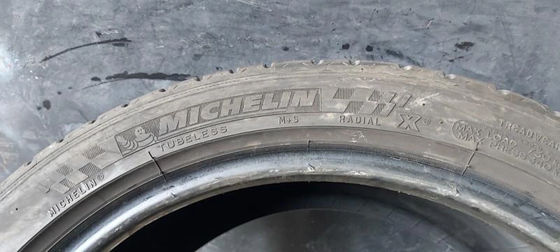 Гуми Летни 245/40R18, снимка 5 - Гуми и джанти - 35130573