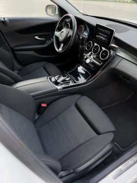Mercedes-Benz C 200, снимка 4