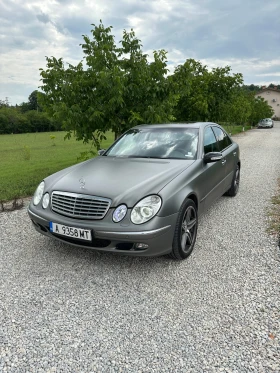 Mercedes-Benz E 320, снимка 1