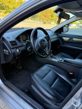 Mercedes-Benz C 320, снимка 5