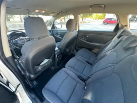 Kia Carens 1.7 CRDI Android auto, снимка 10