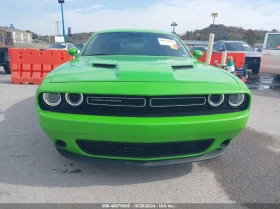     Dodge Challenger 2017 DODGE CHALLENGER SXT