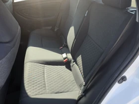 Toyota Yaris 1.5 Hybrid e-CVT - 12700 EUR - 77091765 16