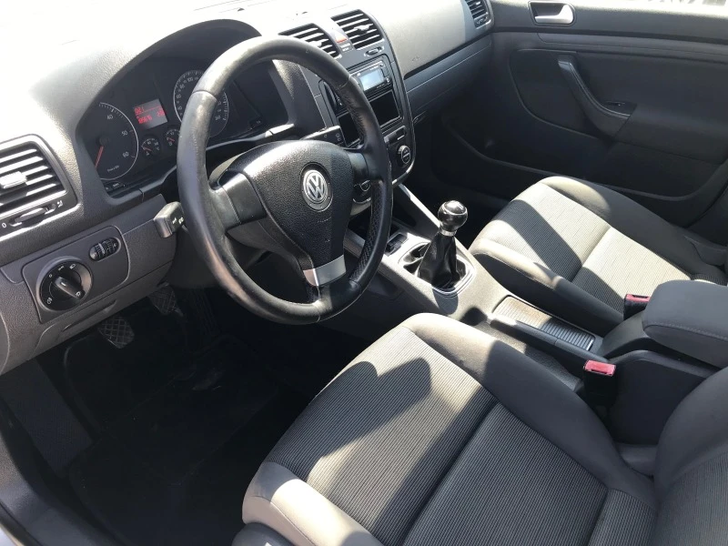 VW Golf 1.9TDI 105к.с., снимка 7 - Автомобили и джипове - 41596210