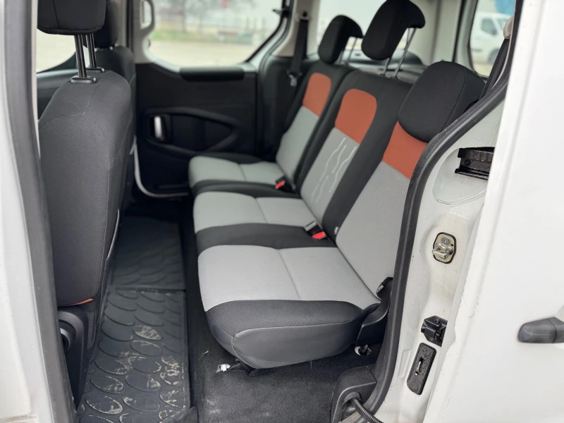 Peugeot Partner 1.6e-HDI-5места-2016-6ск-EURO6, снимка 12 - Автомобили и джипове - 43973437
