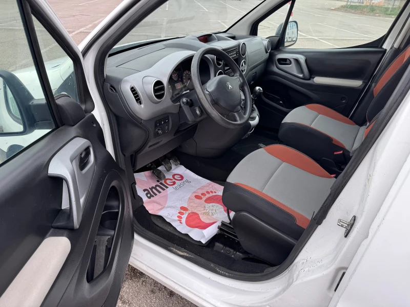 Peugeot Partner 1.6e-HDI-5места-2016-6ск-EURO6, снимка 17 - Автомобили и джипове - 43973437