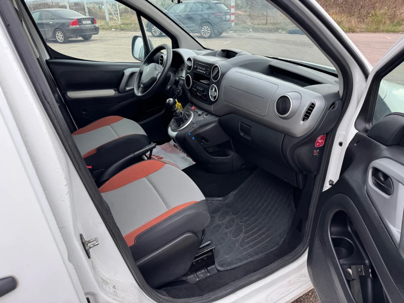 Peugeot Partner 1.6e-HDI-5места-2016-6ск-EURO6, снимка 15 - Автомобили и джипове - 43973437