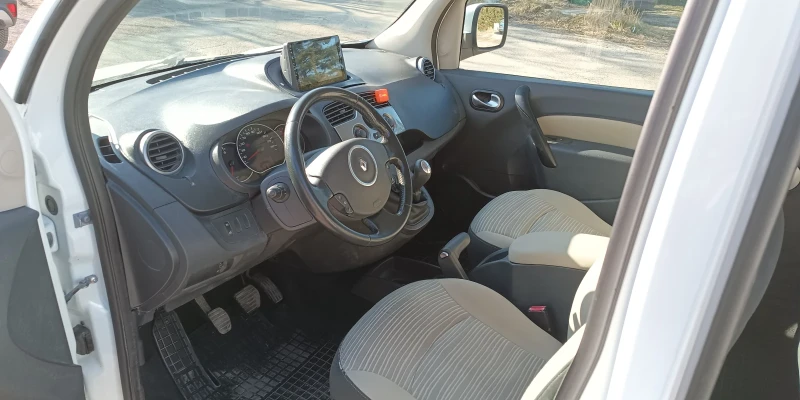 Renault Kangoo 1.5 DCI, снимка 12 - Автомобили и джипове - 49501042