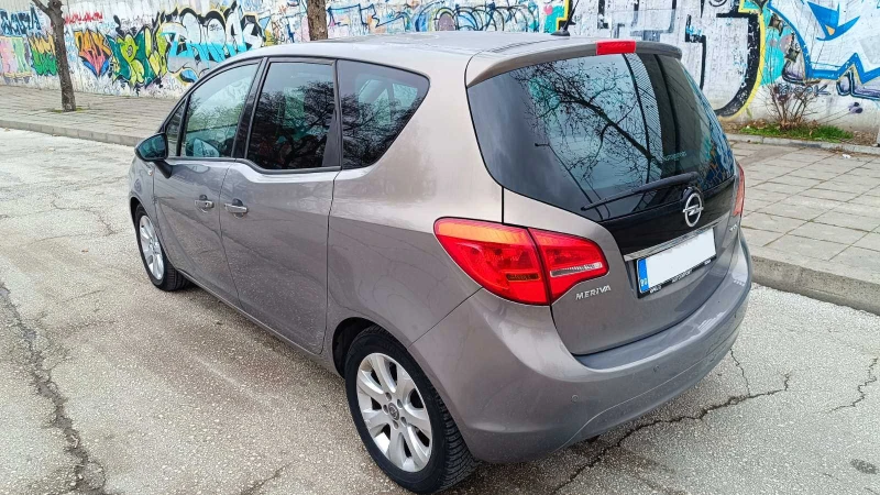 Opel Meriva, снимка 4 - Автомобили и джипове - 49326223