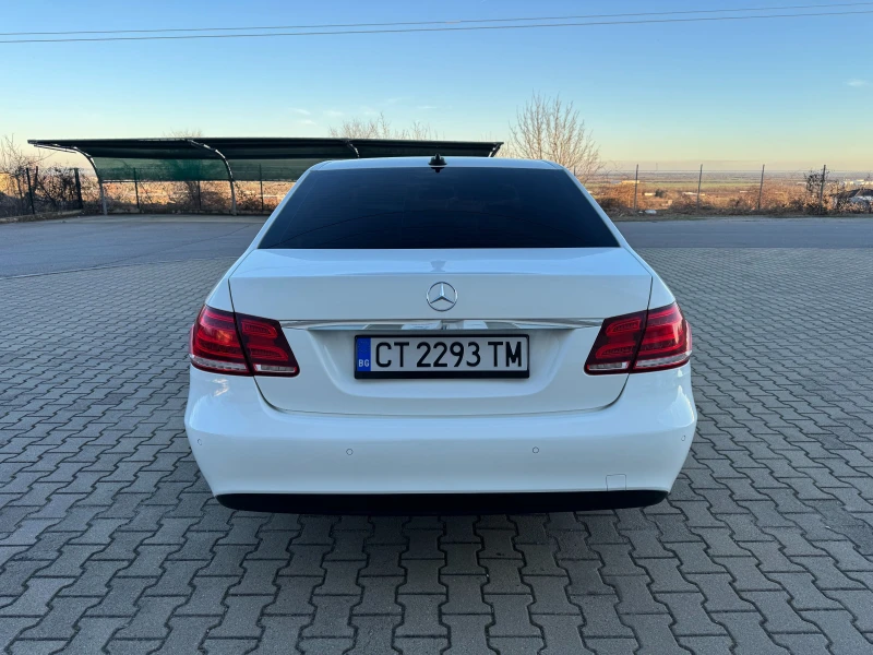 Mercedes-Benz E 200 FACELIFT, снимка 3 - Автомобили и джипове - 49393354