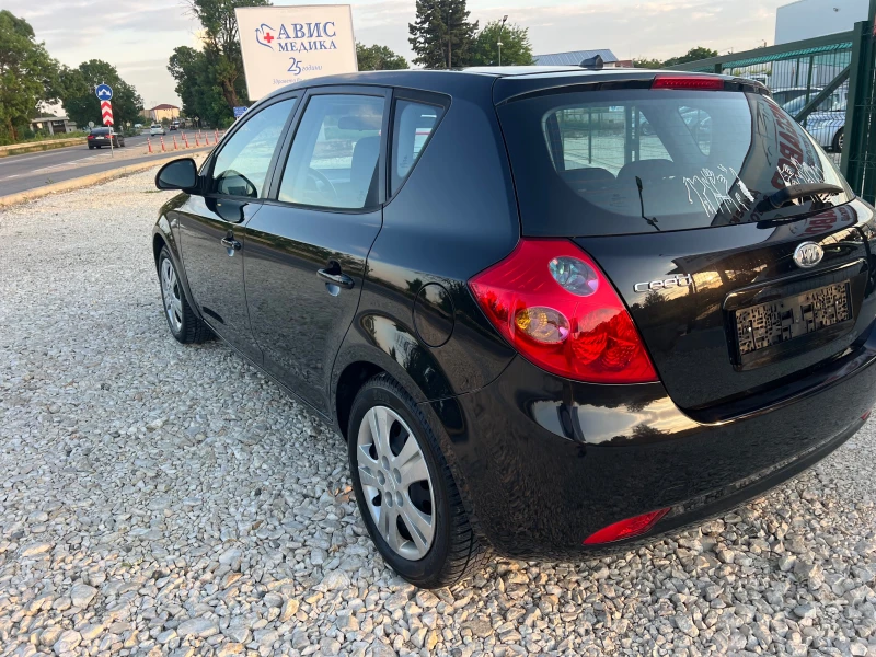Kia Ceed 1.4i 16v-105p.s, снимка 4 - Автомобили и джипове - 50568091
