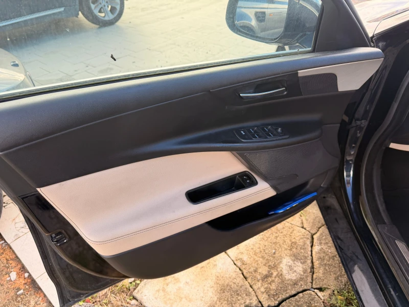 Jaguar XE 2, 0D, снимка 8 - Автомобили и джипове - 52775385