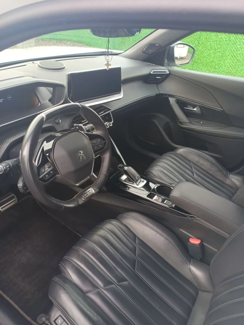 Peugeot 2008 2008 SUV GT 1.2 Pure Tech 155 EAT8, снимка 7 - Автомобили и джипове - 53143560