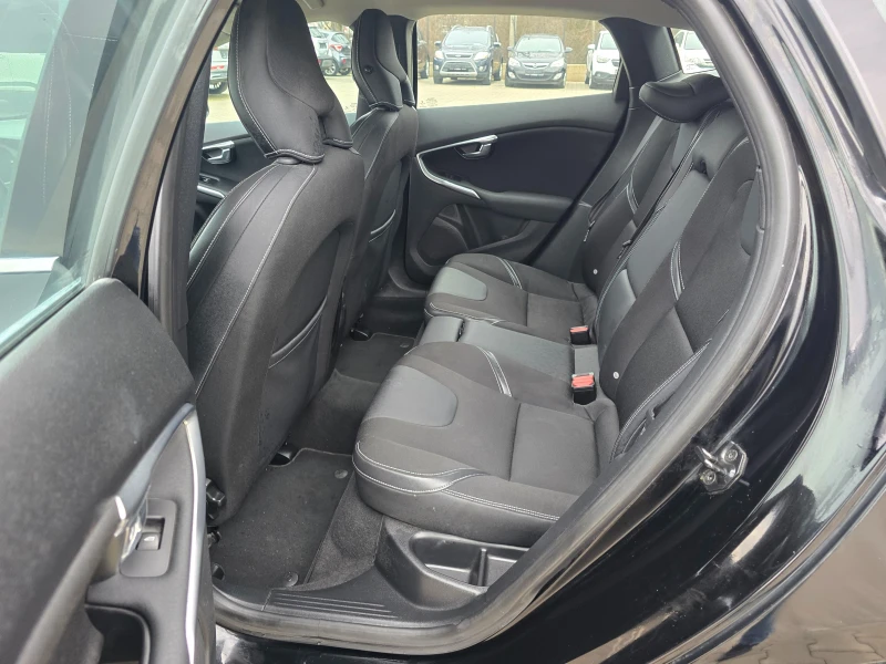 Volvo V40 1.6 D, 114к.с., Камера, 133062км.!, снимка 8 - Автомобили и джипове - 53291848