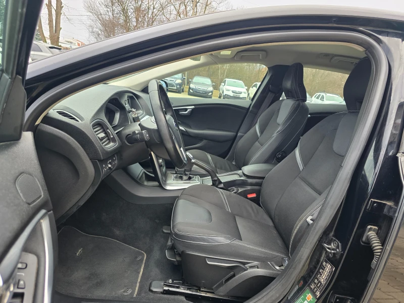 Volvo V40 1.6 D, 114к.с., Камера, 133062км.!, снимка 7 - Автомобили и джипове - 53291848
