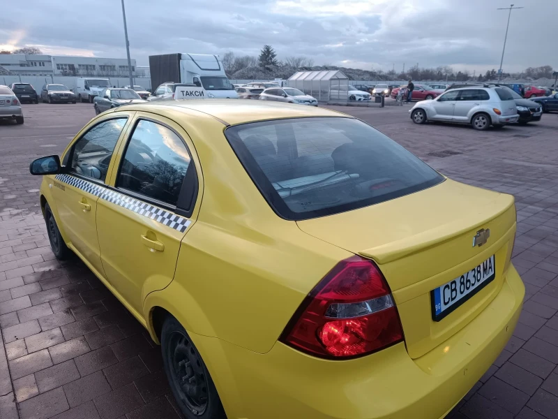 Chevrolet Aveo, снимка 6 - Автомобили и джипове - 53585420