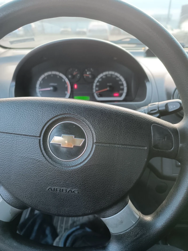 Chevrolet Aveo, снимка 8 - Автомобили и джипове - 53585420